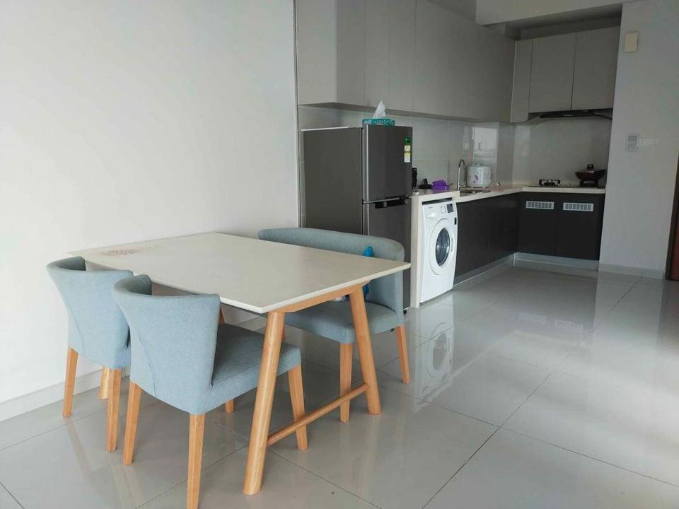 Rainbow Homestay Johor Bahru Exteriör bild