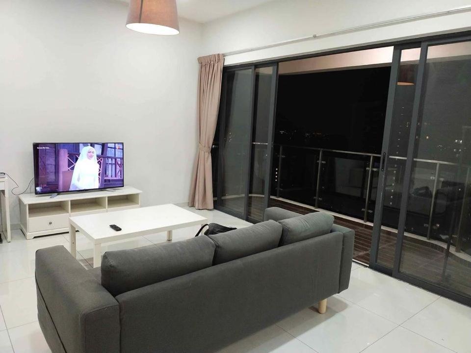 Rainbow Homestay Johor Bahru Exteriör bild