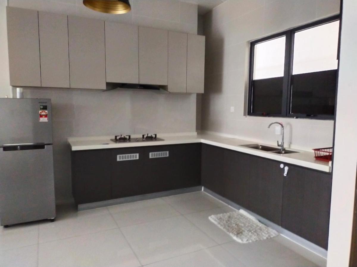 Rainbow Homestay Johor Bahru Exteriör bild