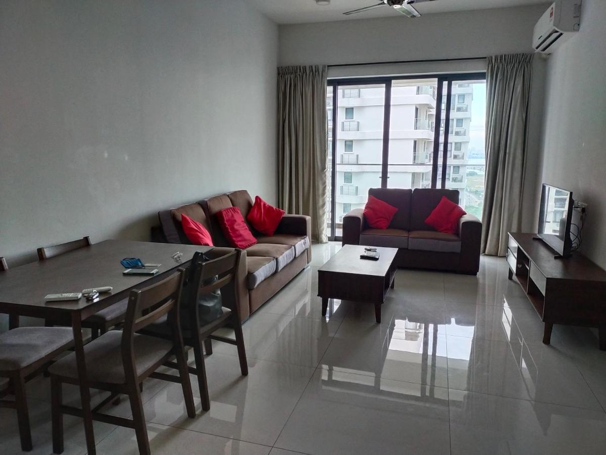 Rainbow Homestay Johor Bahru Exteriör bild