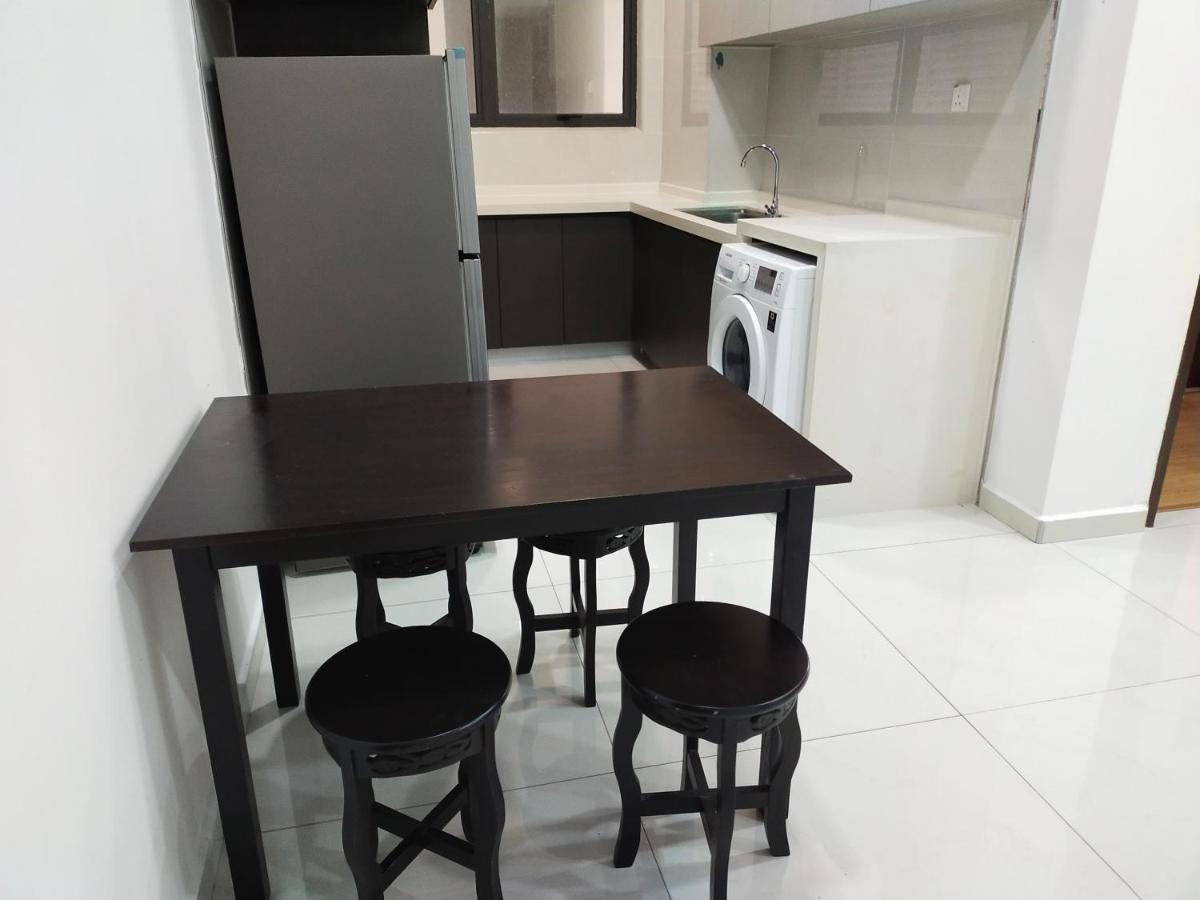 Rainbow Homestay Johor Bahru Exteriör bild