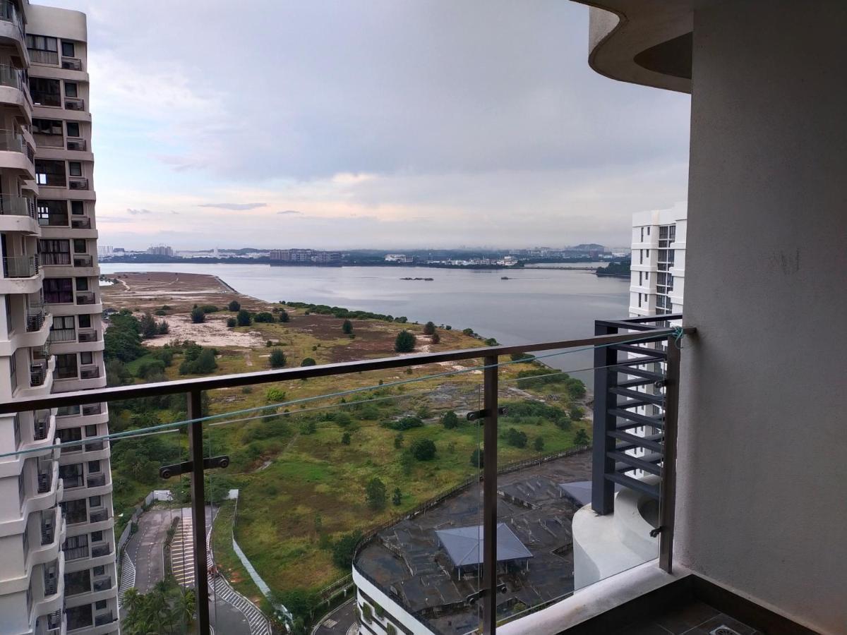 Rainbow Homestay Johor Bahru Exteriör bild