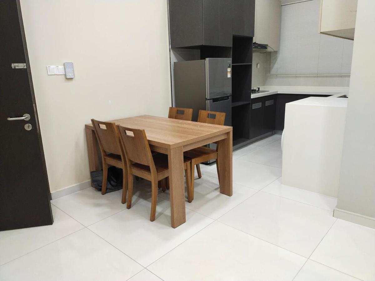 Rainbow Homestay Johor Bahru Exteriör bild